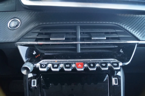 Peugeot e-2008 - Afbeelding 27 van 30