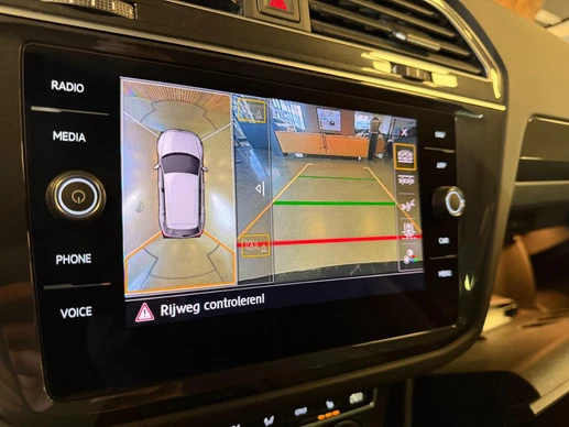 Volkswagen Tiguan - Afbeelding 16 van 29