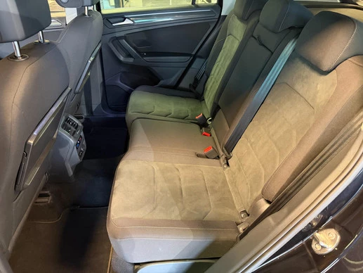 Volkswagen Tiguan - Afbeelding 24 van 29