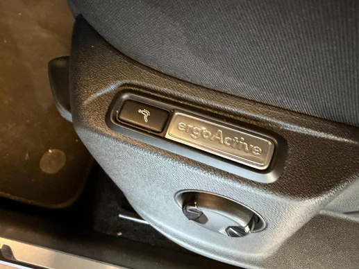 Volkswagen Tiguan - Afbeelding 25 van 29