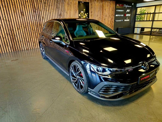 Volkswagen Golf - Afbeelding 1 van 30