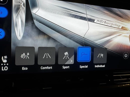 Volkswagen Golf - Afbeelding 24 van 30