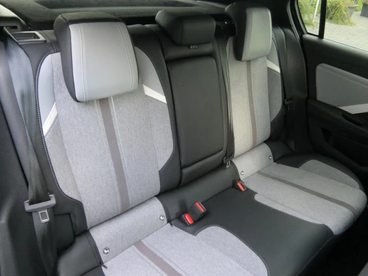 Opel Astra - Afbeelding 18 van 30