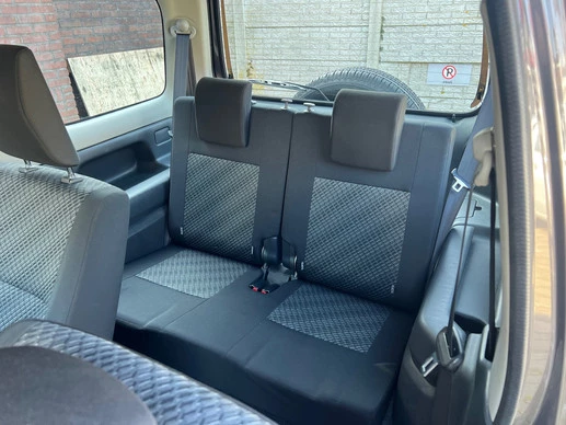 Suzuki Jimny - Afbeelding 17 van 19