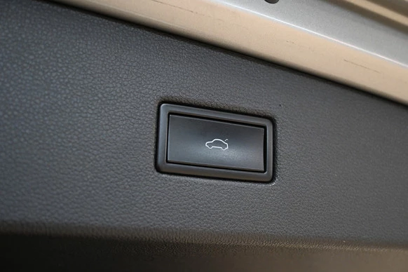 Volkswagen Tiguan - Afbeelding 17 van 30