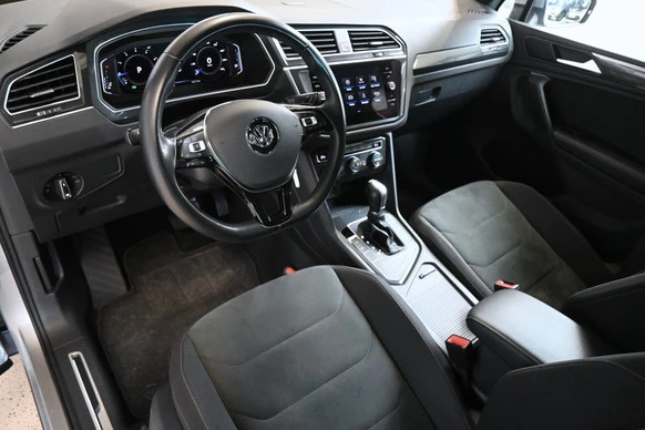 Volkswagen Tiguan - Afbeelding 25 van 30