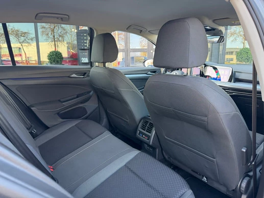 Volkswagen Golf - Afbeelding 16 van 30