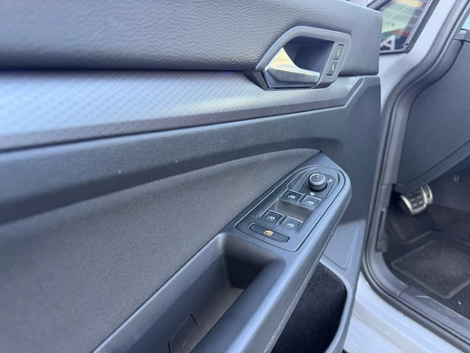 Volkswagen Golf - Afbeelding 23 van 30