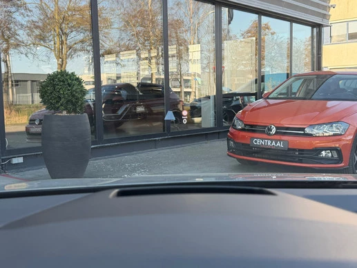 Volkswagen Golf - Afbeelding 24 van 30