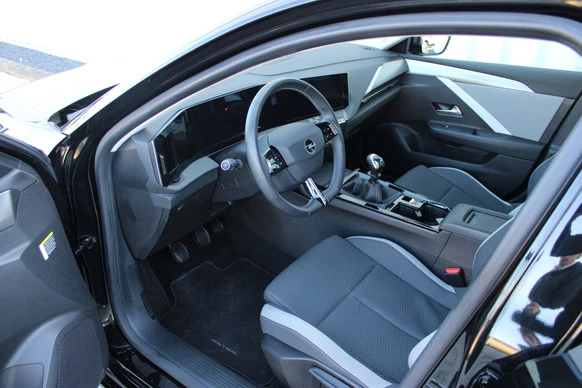 Opel Astra - Afbeelding 13 van 30