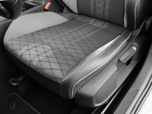 Volkswagen Golf - Afbeelding 9 van 30