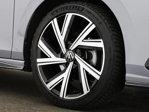 Volkswagen Golf - Afbeelding 21 van 30