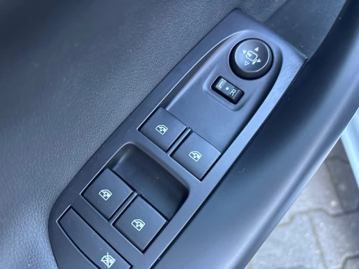 Opel Astra - Afbeelding 14 van 24