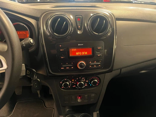 Dacia Logan - Afbeelding 17 van 20