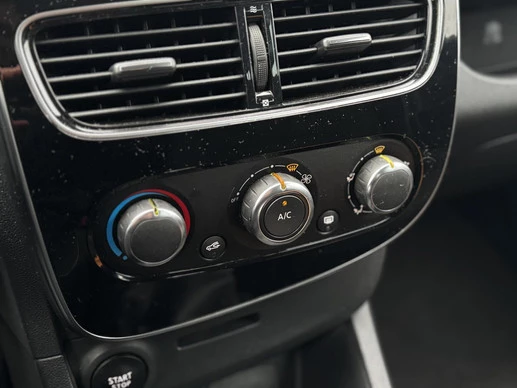 Renault Clio - Afbeelding 14 van 30