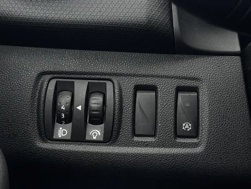 Renault Clio - Afbeelding 27 van 30