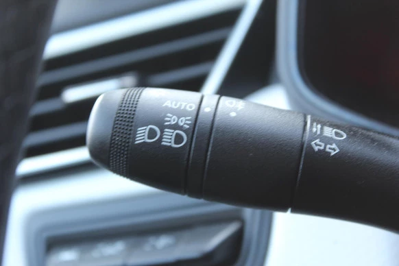 Renault Clio - Afbeelding 27 van 30