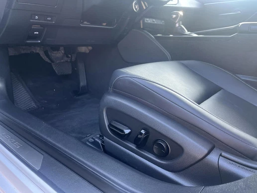 Lexus ES - Afbeelding 7 van 19