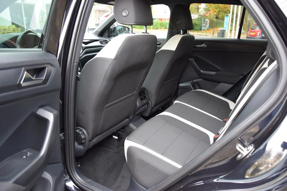 Volkswagen T-Roc - Afbeelding 9 van 30