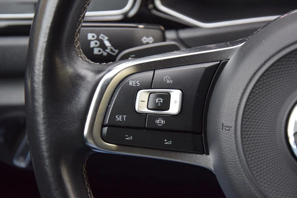 Volkswagen T-Roc - Afbeelding 27 van 30