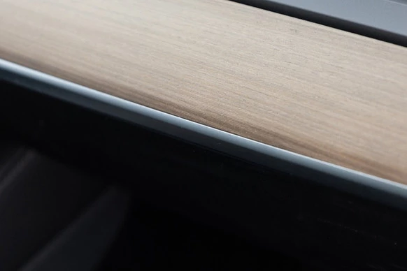 Tesla Model 3 - Afbeelding 11 van 30