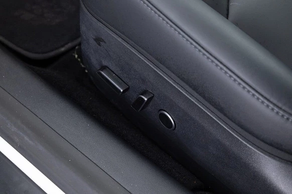 Tesla Model 3 - Afbeelding 16 van 30