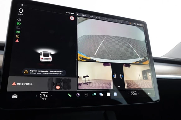 Tesla Model 3 - Afbeelding 24 van 30