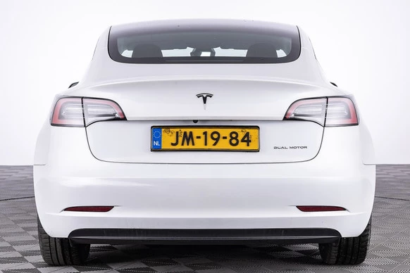 Tesla Model 3 - Afbeelding 30 van 30