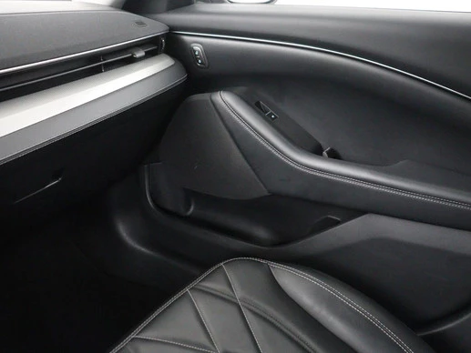 Ford Mustang Mach-E - Afbeelding 23 van 30