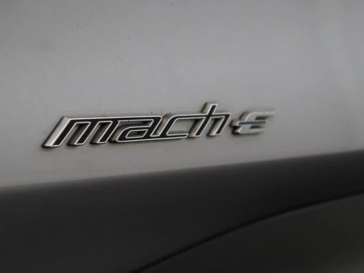 Ford Mustang Mach-E - Afbeelding 28 van 30