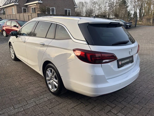 Opel Astra - Afbeelding 28 van 30