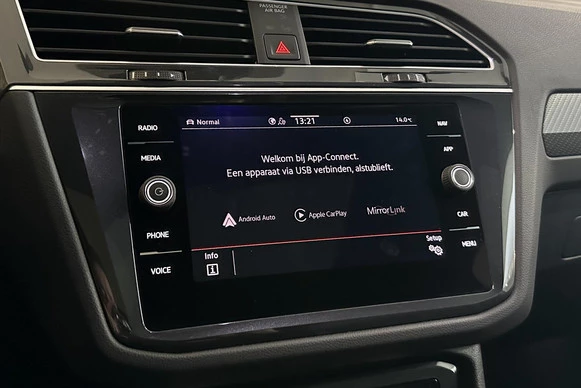 Volkswagen Tiguan - Afbeelding 27 van 30