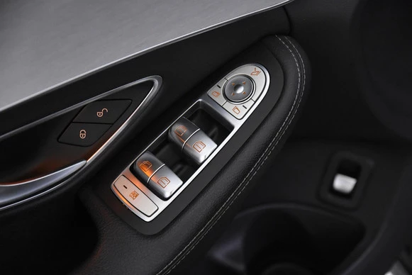 Mercedes-Benz C-Klasse - Afbeelding 16 van 30