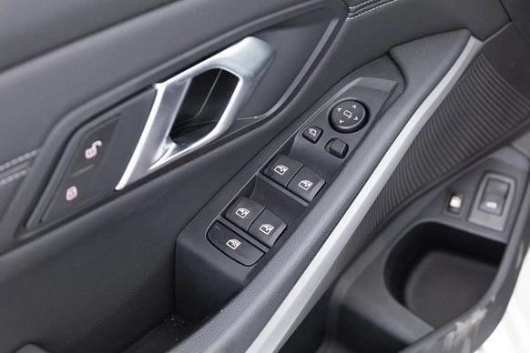 BMW 3 Serie - Afbeelding 9 van 30