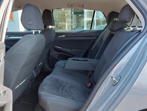 Volkswagen Golf - Afbeelding 8 van 30