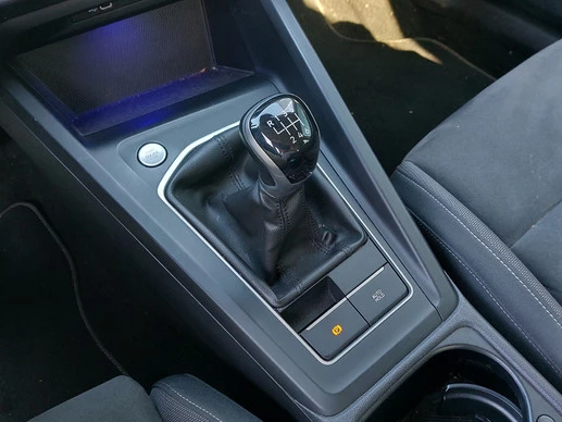 Volkswagen Golf - Afbeelding 18 van 30