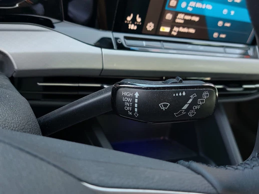 Volkswagen Golf - Afbeelding 20 van 30