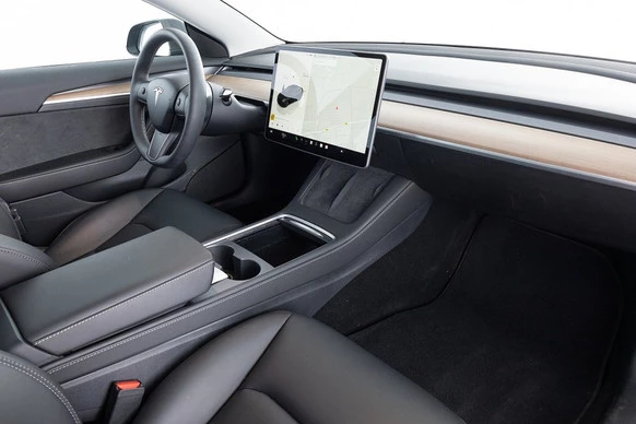 Tesla Model 3 - Afbeelding 4 van 30