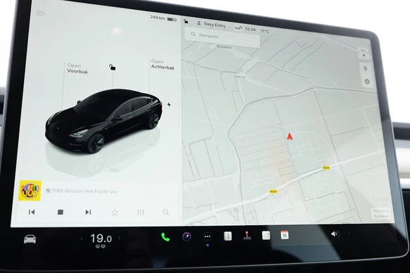 Tesla Model 3 - Afbeelding 17 van 30