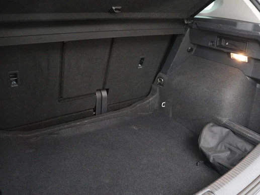 Volkswagen Tiguan - Afbeelding 28 van 30