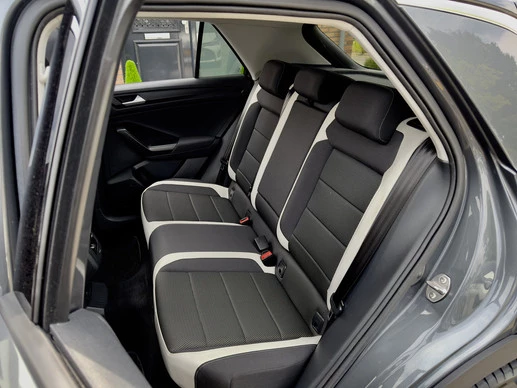 Volkswagen T-Roc - Afbeelding 13 van 30