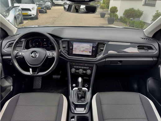 Volkswagen T-Roc - Afbeelding 17 van 30