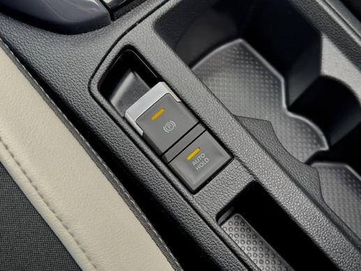 Volkswagen T-Roc - Afbeelding 24 van 30