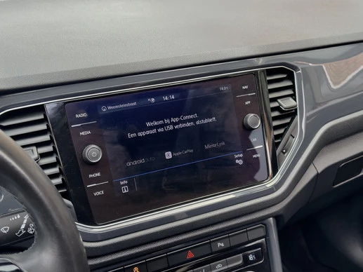 Volkswagen T-Roc - Afbeelding 25 van 30