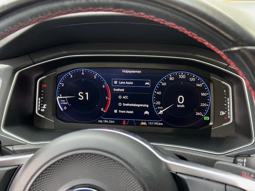 Volkswagen T-Roc - Afbeelding 21 van 30