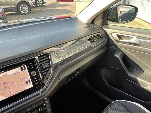 Volkswagen T-Roc - Afbeelding 19 van 30