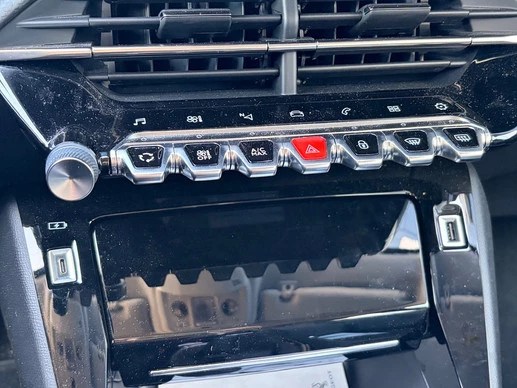 Peugeot 208 - Afbeelding 27 van 30