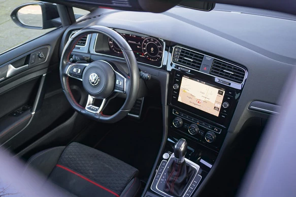 Volkswagen Golf - Afbeelding 10 van 30