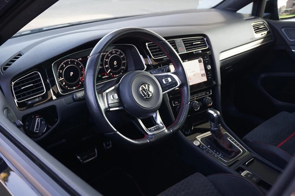 Volkswagen Golf - Afbeelding 14 van 30