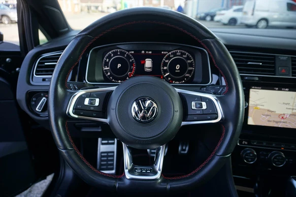 Volkswagen Golf - Afbeelding 15 van 30